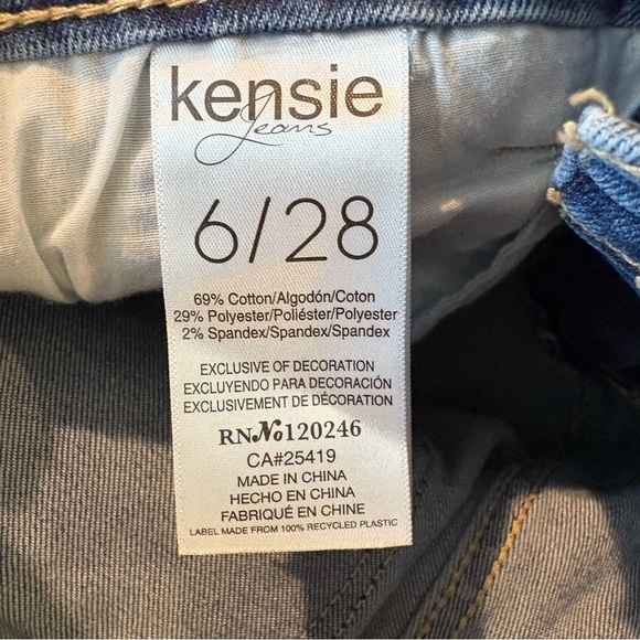 Kensie Boyfriend Ankle Cropped Rolled Hem Distressed Denim Jeans Wmn’s Sz 6 - Picture 7 of 10